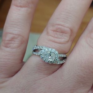 Neil Lane designer wedding ring. 1 3/8 carat.